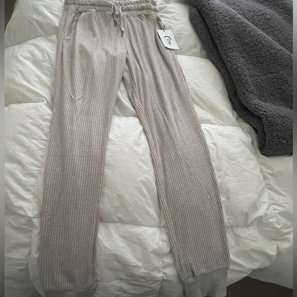 ZYIA ribbed joggers